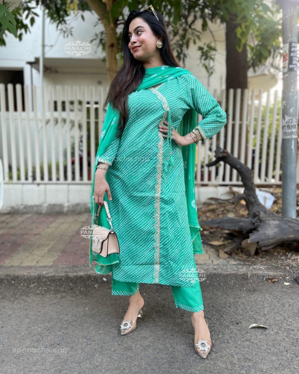Women's Ethnic Banarasi Print Straight Kurta Set