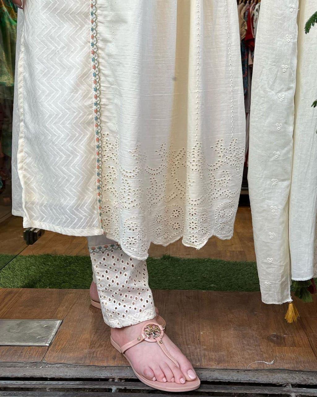 Women's White Embroidered Cotton Kurta Set with Straight Pants